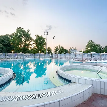 Narcisa Hotel 4*